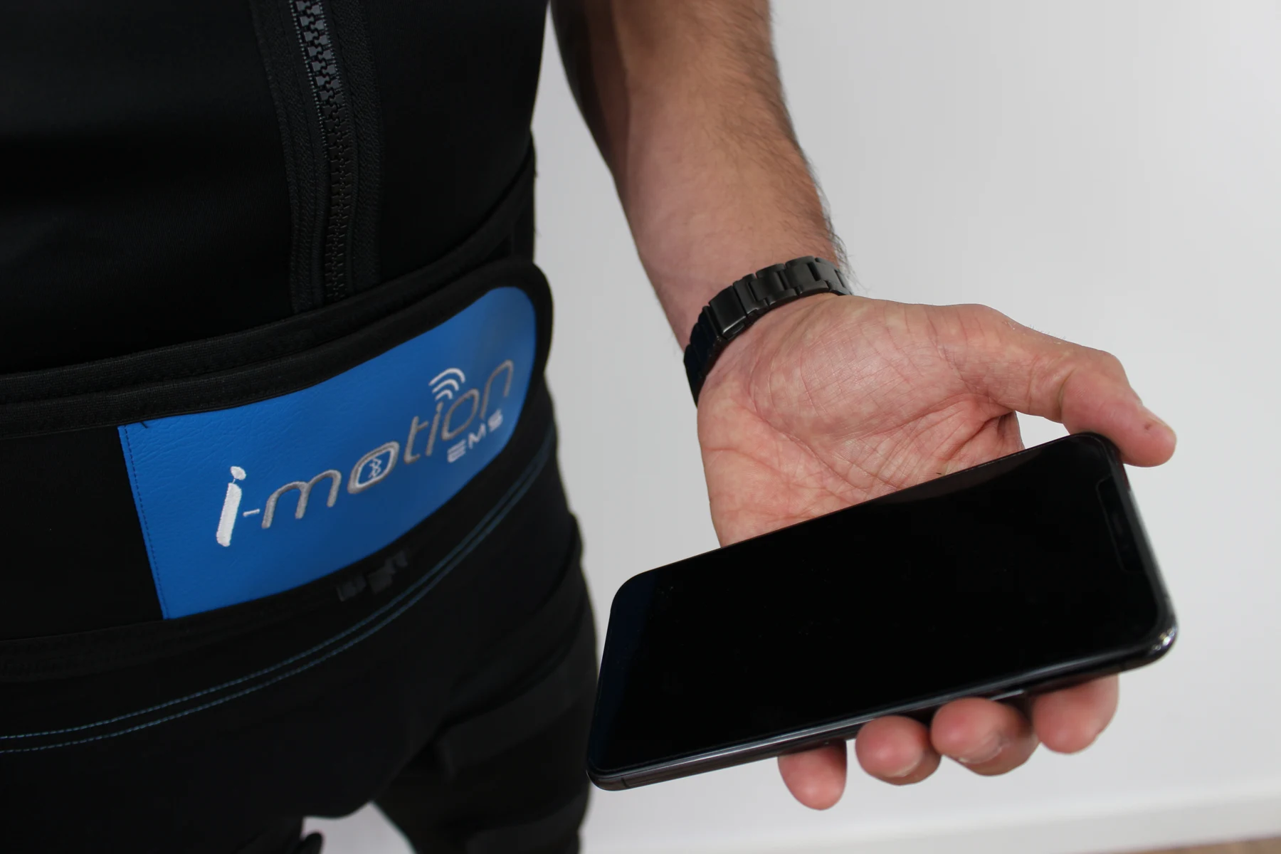 I-motion suit and control device detail
